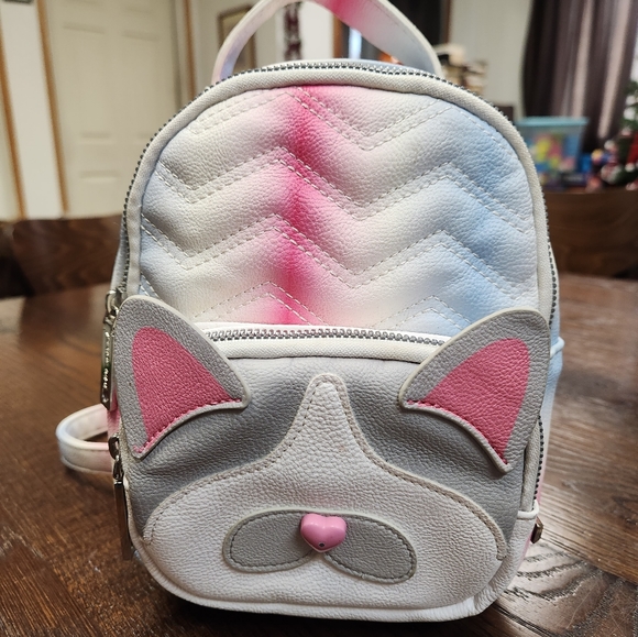 Gorgeous Betsey Johnson backpack - Picture 6 of 8